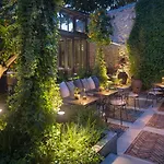 Almayer Art & Heritage Adults Only And Dependance 4* 扎达尔