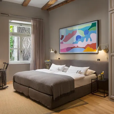 Almayer Art & Heritage Adults Only And Dependance 4*