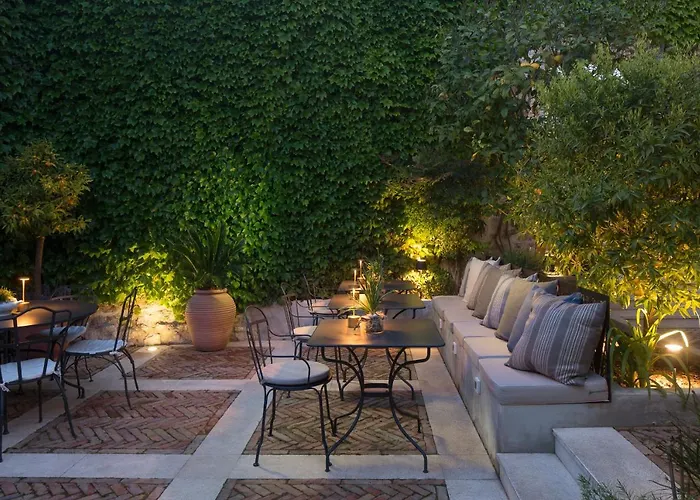 Hotel Almayer Art & Heritage Adults Only And Dependance 4*