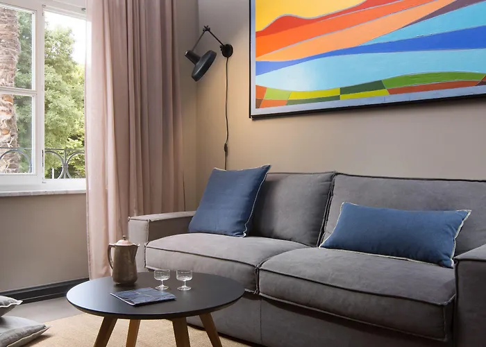 Almayer Art & Heritage Adults Only And Dependance 4*