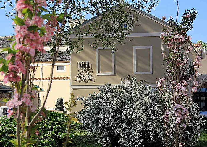 Almayer Art & Heritage Adults Only And Dependance 酒店 4*